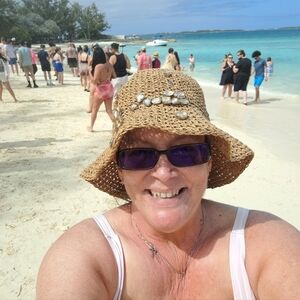 Meet your Posher, Wendy